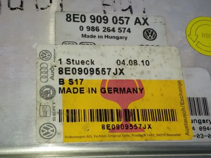 Audi A4 S4 B6 8E 8H (2000 - 2006) 8E0909557JX Блок управления двигателем (ECU) — фото 2