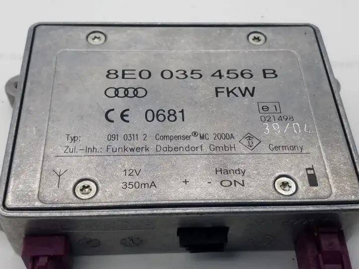 Audi A6 S6 C6 4F (2008 - 2011) 8E035456B Усилитель антенны — фото 2