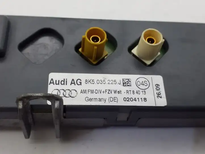 Audi A4 S4 B8 8K (2007 - 2011) 8K5035225J Усилитель антенны — фото 2