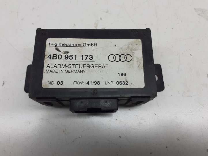 4B0951173 Audi A6 S6 C5 4B Signalizacijos valdymo blokas