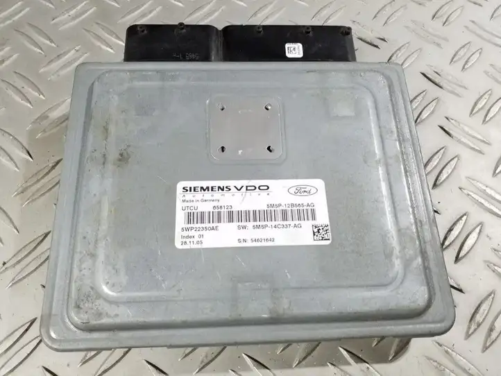 Ford Focus (2008 - 2011) 5M5P12B565AG Блок управления двигателем (ECU) — фото 1