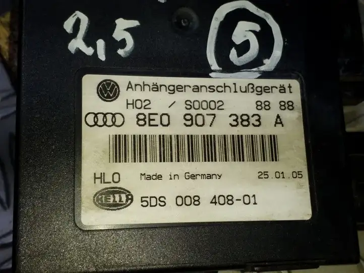 Volkswagen Touareg I (2002 - 2010) 8E0907383A Блок управления фаркопом — фото 2