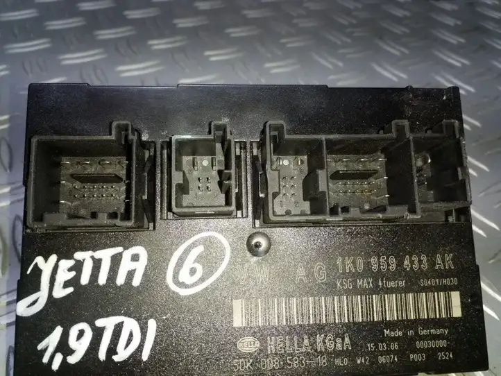 Volkswagen Jetta V (2005 - 2010) 1K0959433AK Модуль комфорта — фото 3