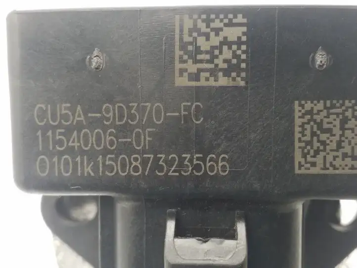 Ford Fusion II (2013 - ) CU5A9D370FC Блок управления топливным насосом — фото 3