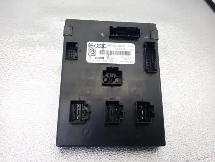 Audi A4 S4 B8 8K (2007 - 2011) 8K0907063D Модуль комфорта — фото 3