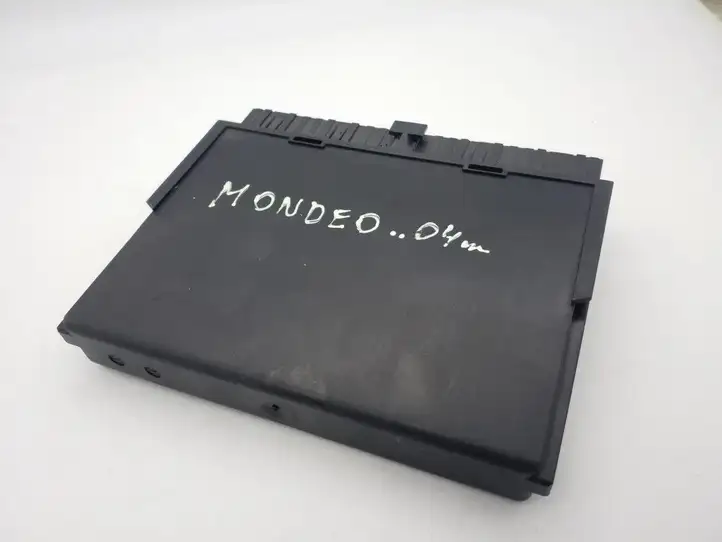 Ford Mondeo Mk III (2000 - 2007) 3S7T15K600MB Модуль комфорта — фото 2