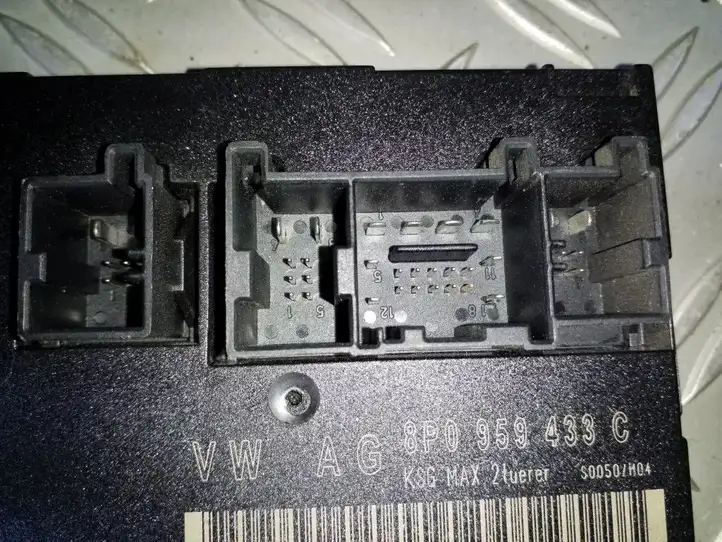 Audi A3/S3 8P (2003 - 2005) 8P0959433C Модуль комфорта — фото 4