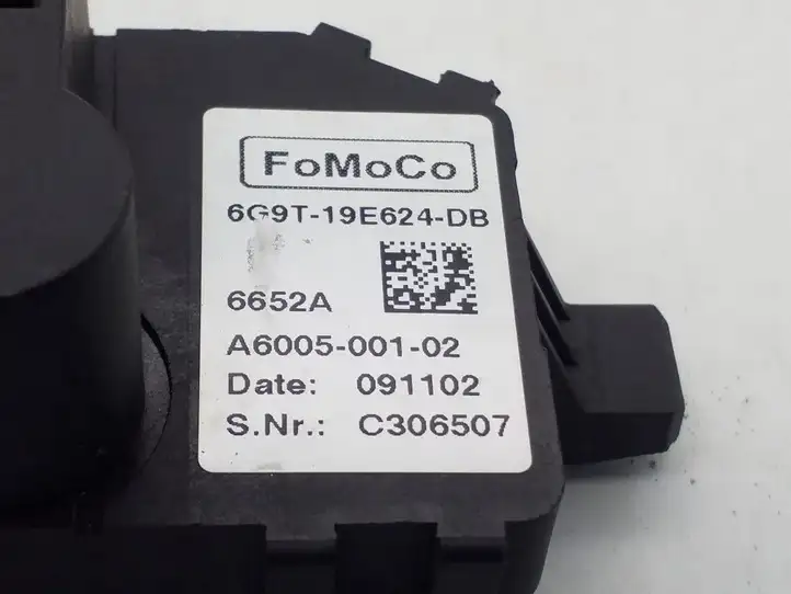Ford Focus (2011 - 2015) 6G9T19E624DB Реле вентилятора печки салона — фото 3