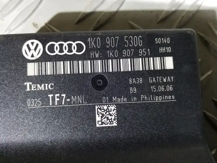 Audi A3/S3 8P (2003 - 2005) 1K0907530G Прочие блоки управления — фото 4