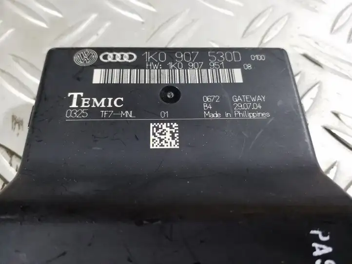 Audi A3/S3 8P (2003 - 2005) 1K0907530D Прочие блоки управления — фото 2