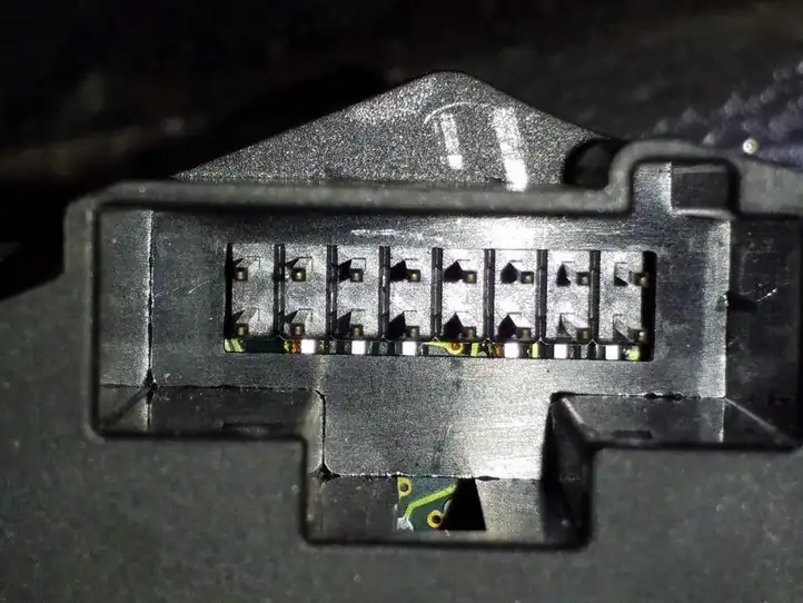 Ford Focus (1998 - 2004) YS419A945BA Кнопка обогрева стекла — фото 4