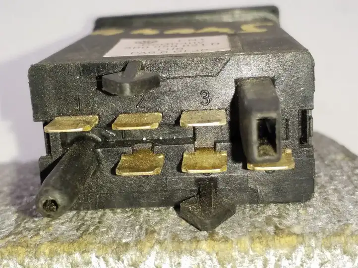 Volkswagen PASSAT B5.5 (2001 - 2005) 3B0959621D Кнопка обогрева стекла — фото 2