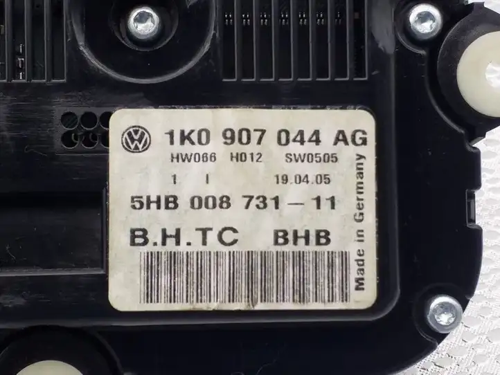 Volkswagen Jetta V (2005 - 2010) 1K0907044AG Блок управления климат-контролем — фото 4