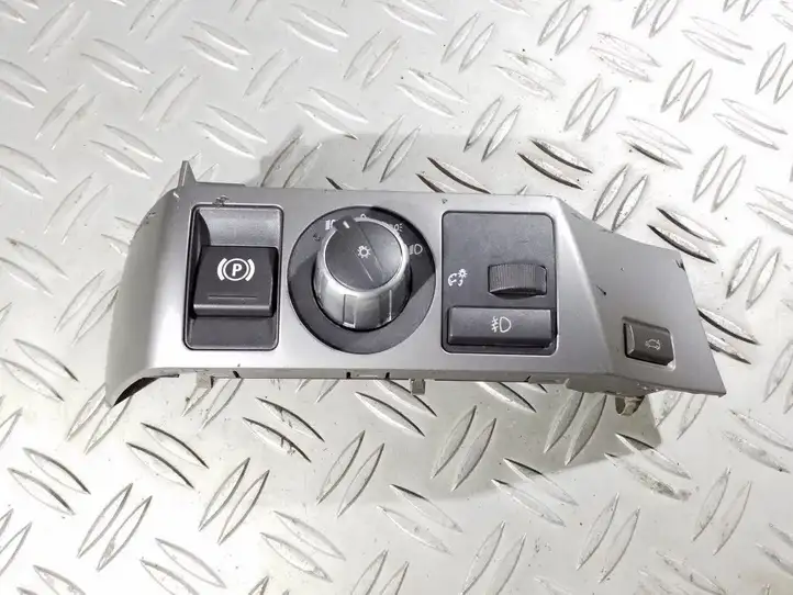 BMW 7 E65 E66 (2001 - 2008) 6131694199502 Включатель фонарей — фото 1