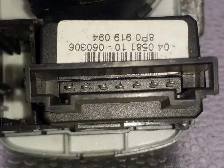 Audi A3/S3 8P (2004 - 2008) 8P2941531J Включатель фонарей — фото 4
