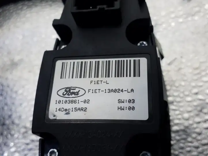 Ford Focus (2011 - 2015) F1ET13A024LA Включатель фонарей — фото 2