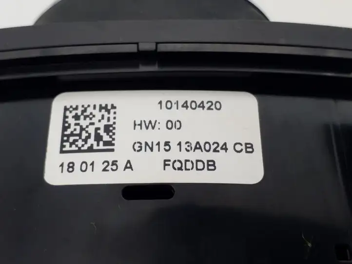 Ford Fiesta (2013 - 2017) GN1513A024CB Включатель фонарей — фото 3