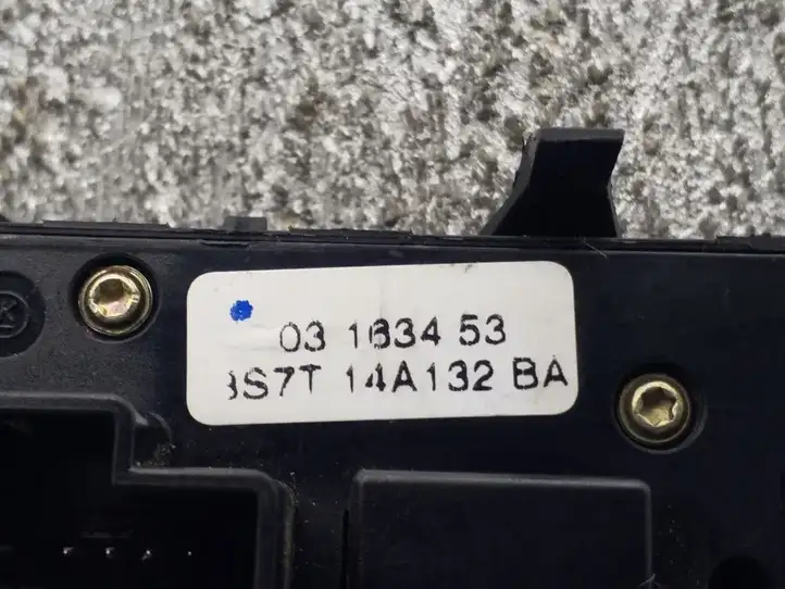 Ford Mondeo Mk III (2000 - 2007) 8S7T14A132BA Блок кнопок стеклоподъемников — фото 2