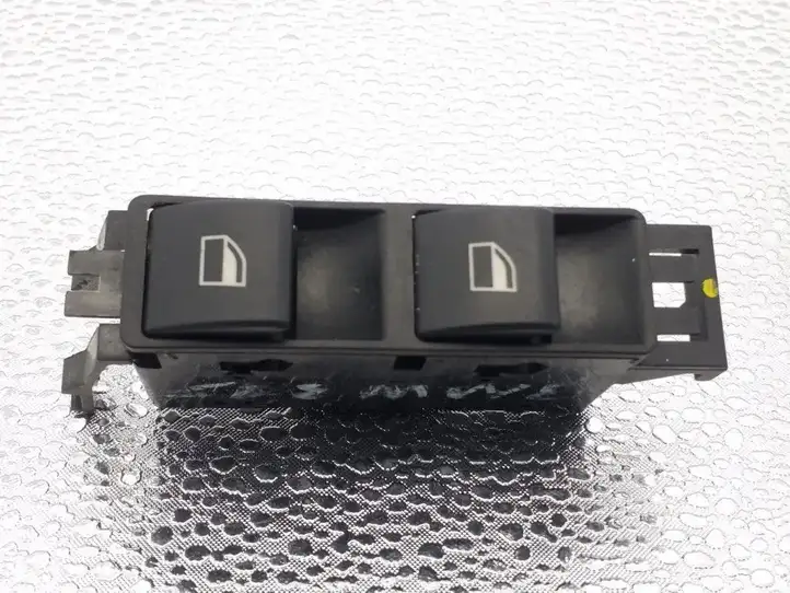 BMW 3 E46 (1998 - 2005) 61318381512 Кнопка стеклоподъемников — фото 1