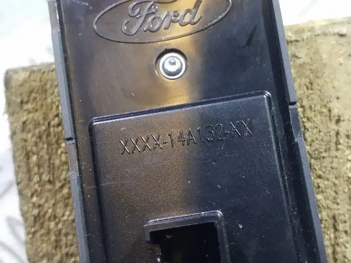 Ford Focus (2005 - 2008) 14A132 Кнопка стеклоподъемников — фото 2