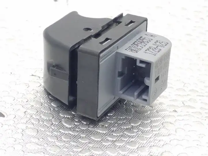 Audi A4 S4 B8 8K (2007 - 2011) 8K0959855A Кнопка стеклоподъемников — фото 3