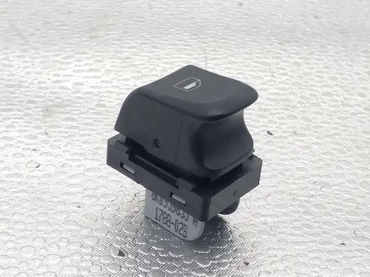 Audi A4 S4 B8 8K (2007 - 2011) 8K0959855A Кнопка стеклоподъемников — фото 1