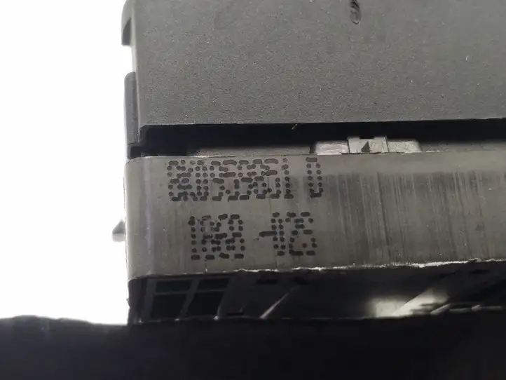 Audi A4 S4 B8 8K (2007 - 2011) 8K0959851D Кнопка стеклоподъемников — фото 4