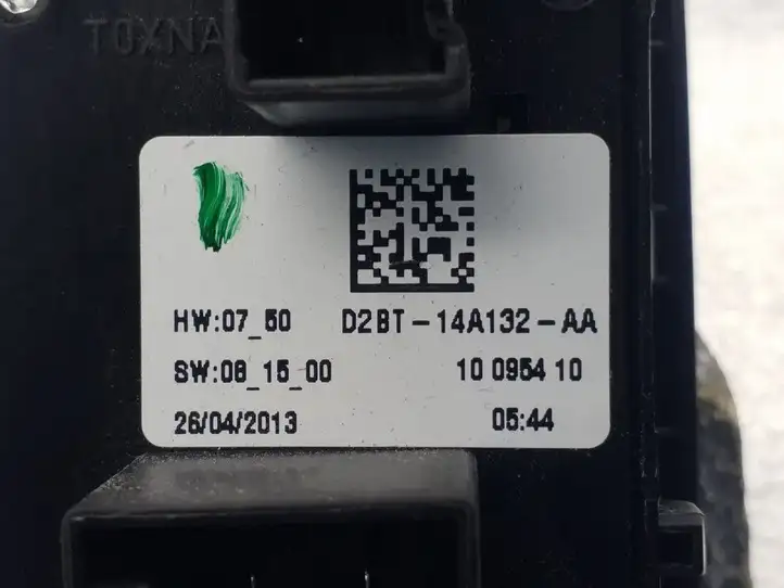 Ford Fiesta (2013 - 2017) D2BT14A132AA Кнопка стеклоподъемников — фото 3