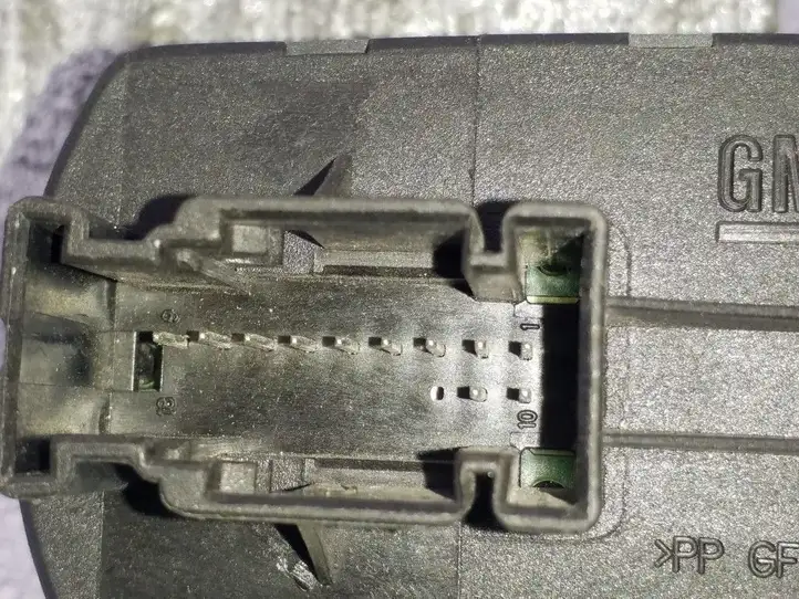 Opel Corsa D (2010 - 2014) 13258521AA Кнопка стеклоподъемников — фото 3