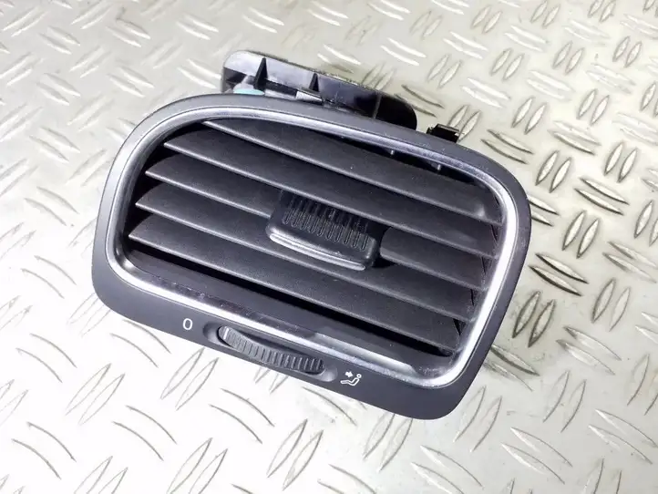 Volkswagen Golf VI (2009 - 2013) 5K0819703 Боковой воздушный дефлектор — фото 1