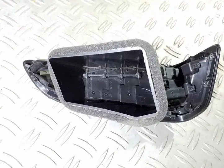 Ford Focus (2011 - 2015) BM51018B09 Боковой воздушный дефлектор — фото 3