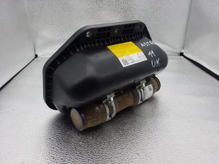 Opel Astra J (2009 - 2012) 13368973 Подушка безопасности пассажира — фото 4