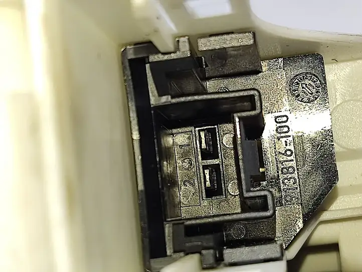 Audi Q7 (2009 - 2015)  8K0959801A Механизм механического подъема окон задней двери