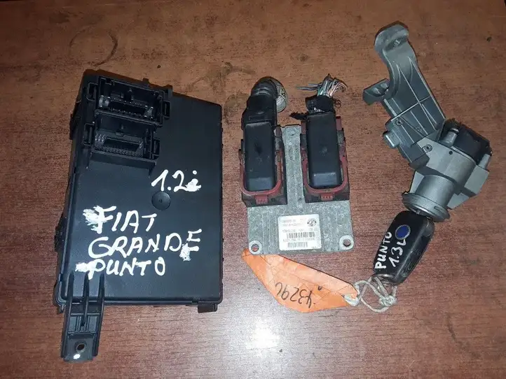Fiat Grande Punto (2005 - 2014) 00517954300 Комплект системы зажигания — фото 2