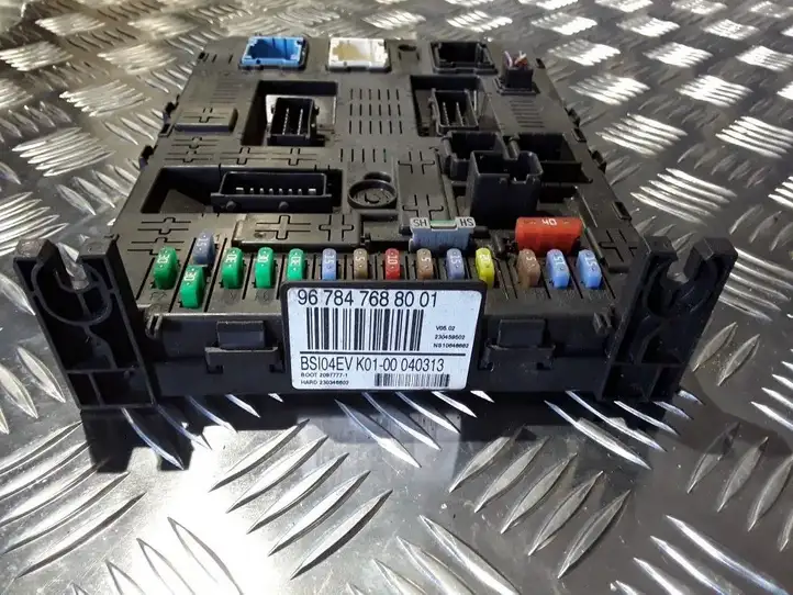 Citroen C4 I Picasso (2006 - 2013) 967847688001 Модуль комфорта — фото 2
