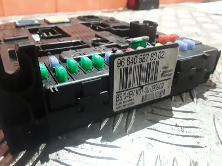 Citroen C4 I Picasso (2006 - 2013) 966405878002 Модуль комфорта — фото 2