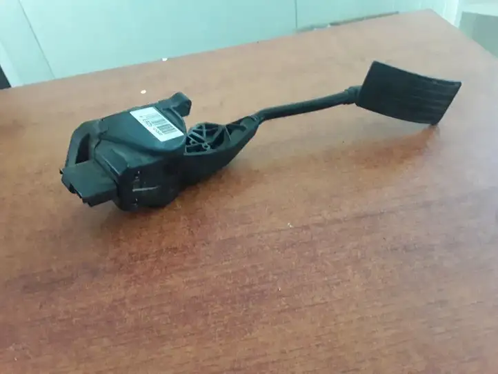 Peugeot 508 (2010 - 2014) 9672091280 Электронная педаль газа — фото 1