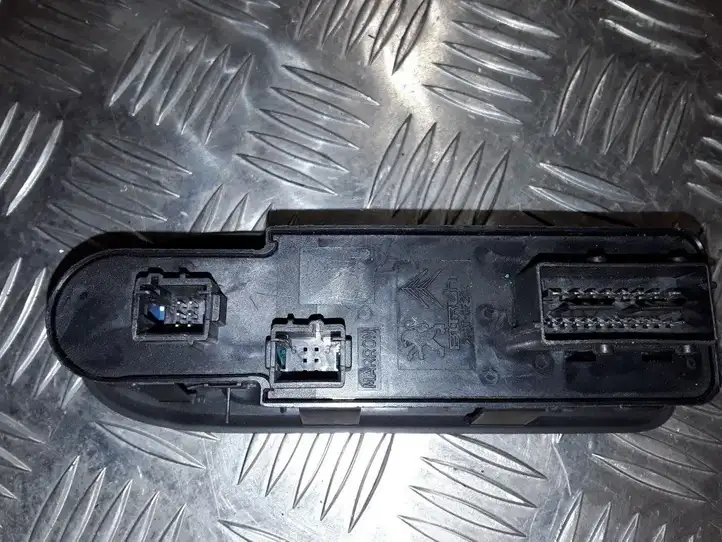 Peugeot 308 (2007 - 2013) 96644915XT Блок кнопок стеклоподъемников — фото 2
