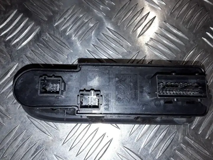 Peugeot 308 (2007 - 2013) 96644915XT Блок кнопок стеклоподъемников — фото 2