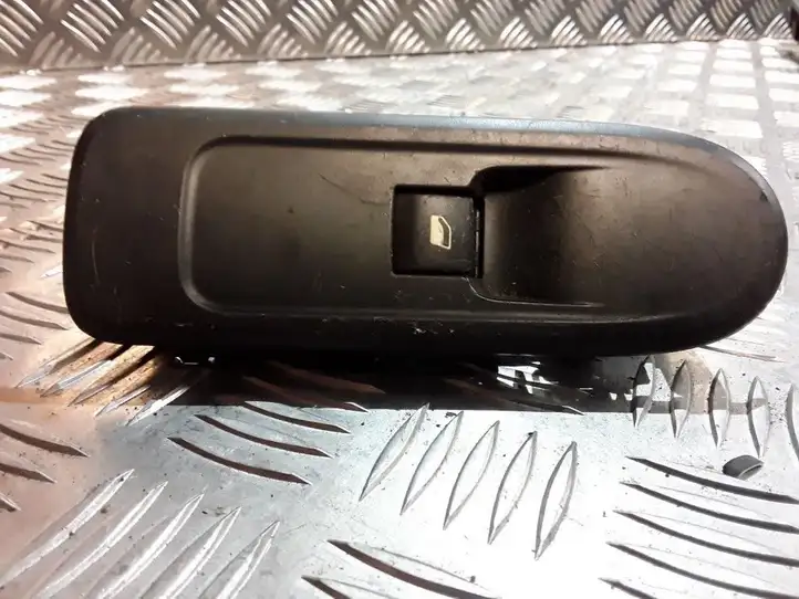 Peugeot 308 (2007 - 2013) 96565184XT Кнопка стеклоподъемников — фото 1