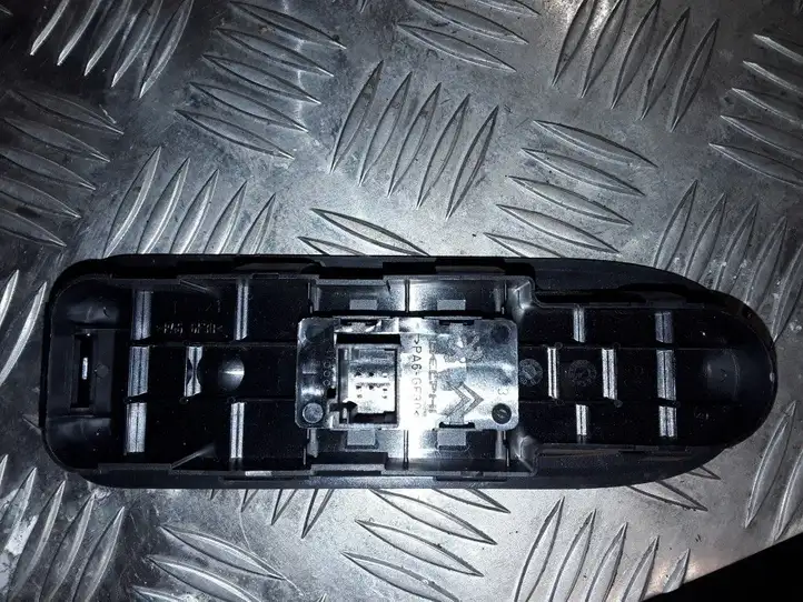 Peugeot 308 (2007 - 2013) 96565184XT Кнопка стеклоподъемников — фото 2