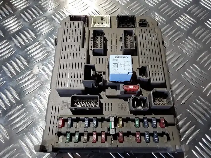 Citroen C5 (2001 - 2004) 9647448280 Модуль комфорта — фото 2
