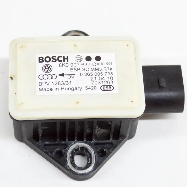 Audi A4 S4 B8 8K (2007 - 2011) 8K0907637C Датчик ускорения — фото 1