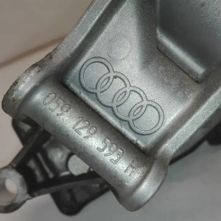 Audi A8 S8 D4 4H (2010 - 2014) 059129593H Дроссельная заслонка — фото 4