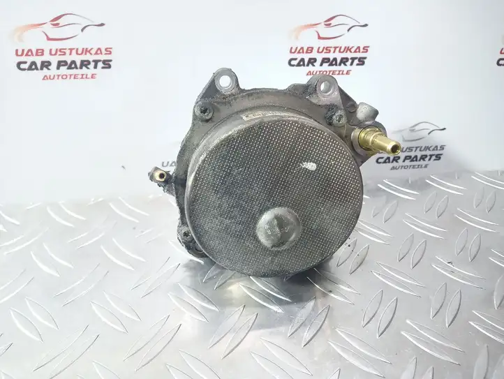 Opel Insignia A (2008 - 2017) 55205446 Вакуумный насос — фото 3