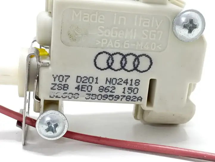Audi A8 S8 D3 4E (2007 - 2010) 4E0862150 Замок крышки топливного бака — фото 4