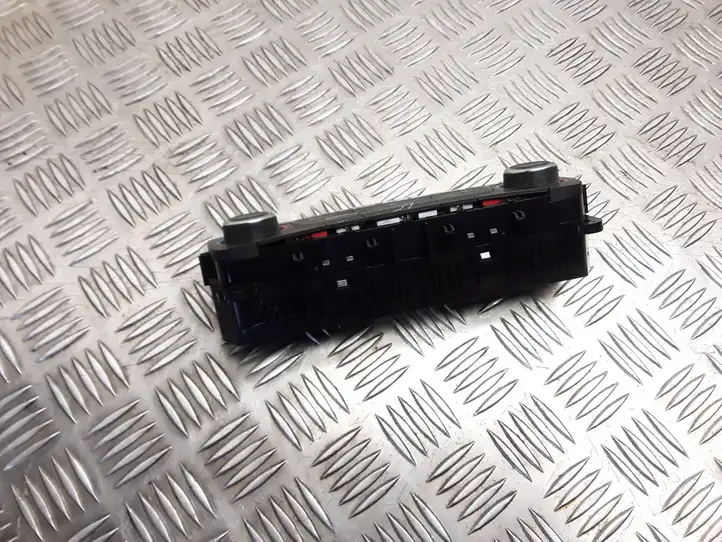 Ford Focus (2011 - 2015)  F1ET18C612DH Блок управления кондиционера воздуха / климата/ печки (в салоне)