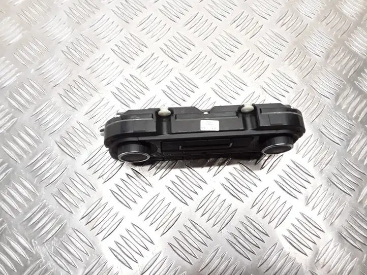 Volkswagen Jetta VI (2011 - 2018) 5K0907044ES Блок управления климат-контролем — фото 3