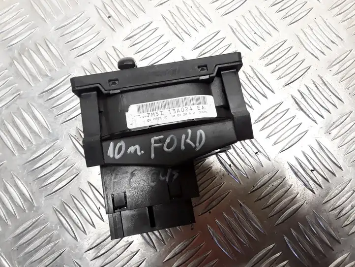 Ford Focus (2011 - 2015) 7M5T13A024EA Включатель фонарей — фото 2
