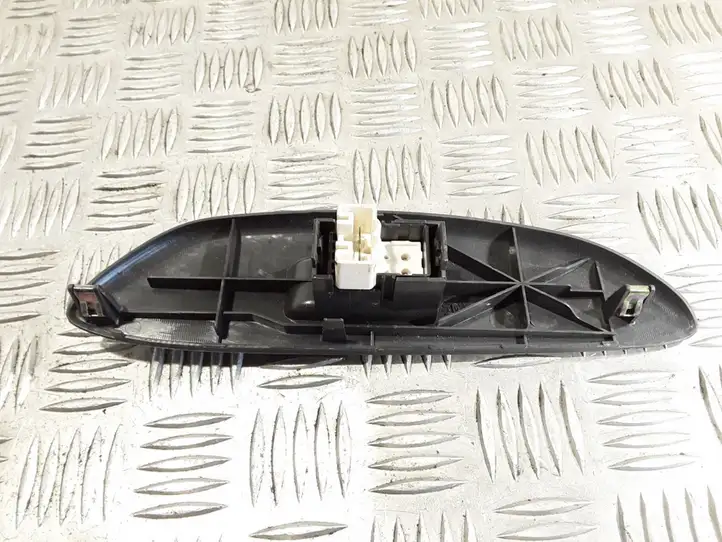 Toyota Yaris (1999 - 2003) 6072V33 Блок кнопок стеклоподъемников — фото 2